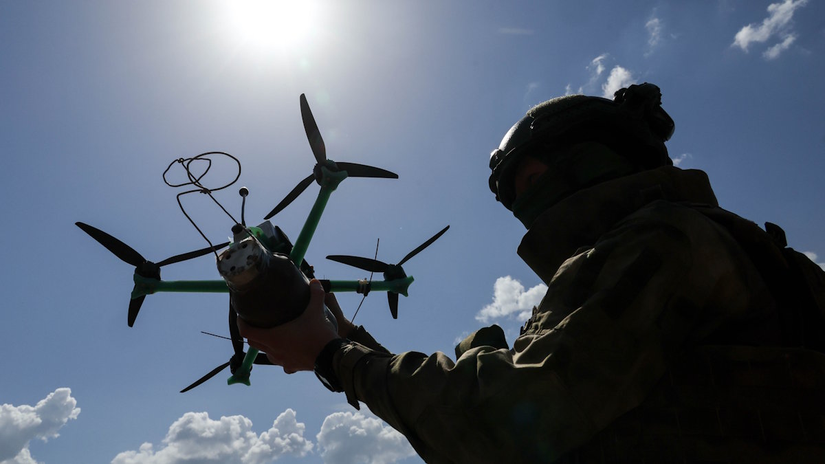 Белоусову доложили о запуске новой системы управления БПЛА, снизившей их потери