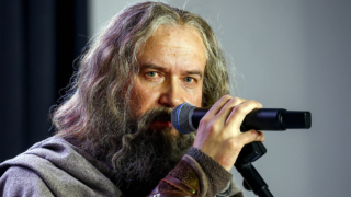 Павел Расторгуев дебютирует в этно-опере вместо отца