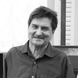 Умер российский театральный режиссер Юрий Бутусов