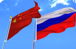 Российские и китайские боевые корабли провели учения и продолжают совместное патрулирование
