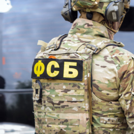Двух подростков обвинили в попытке убийства военного в Новосибирске