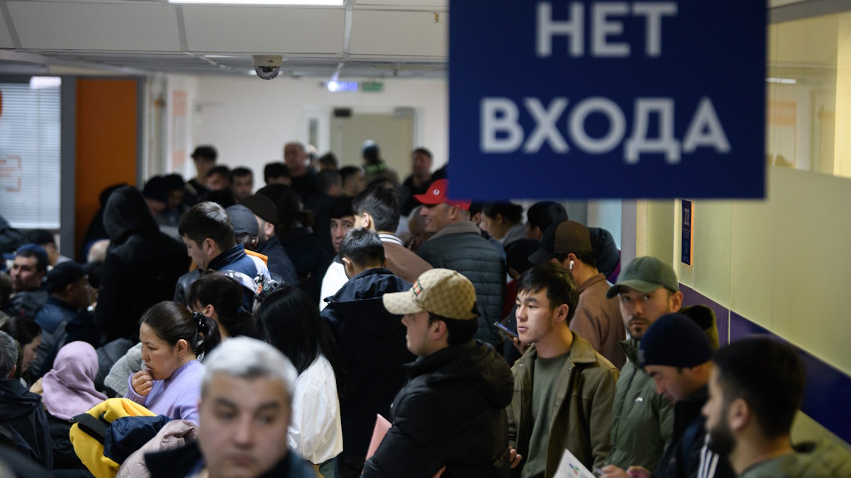Для работы в сфере услуг от мигрантов из визовых стран потребуют знания русского языка