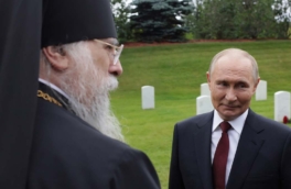 Общавшийся с Путиным на Аляске православный священник извинился, что не попросил мира