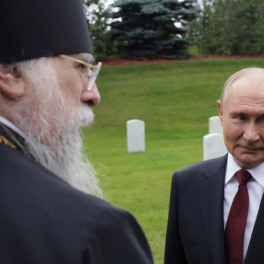 Общавшийся с Путиным на Аляске православный священник извинился, что не попросил мира