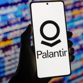 Армия США заключила контракт на $10 млрд с разработчиком шпионского ПО Palantir