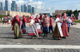 Москва окунулась в атмосферу русской культуры на фестивале "Русское поле"