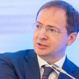 Мединский рассказал о дипфейке, где он якобы говорит о сдаче Аляски в аренду США