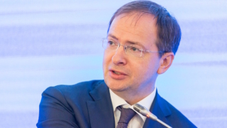 Мединский рассказал о дипфейке, где он якобы говорит о сдаче Аляски в аренду США