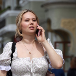 Россияне стали на 20-30% больше говорить по телефону из-за блокировок в мессенджерах