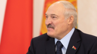 Лукашенко заявил о создании армии, которая способна "охладить пыл любого агрессора"