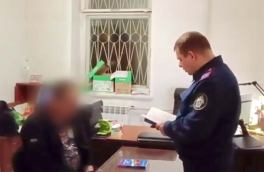 По делам об отравлении суррогатным алкоголем в Ленобласти задержали 14 человек