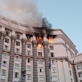 Появились подробности о пожаре в здании кабмина в Киеве
