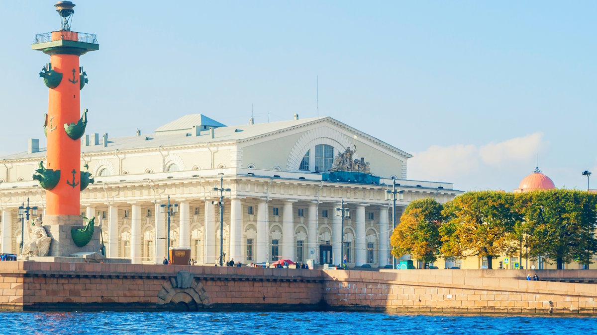 Петербургская биржа вводит ограничения
