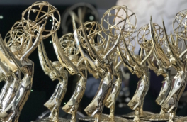 "Эмми-2025": сериалы "Переходный возраст", "Больница Питт" и "Киностудия" завоевали главные награды