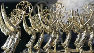 "Эмми-2025": сериалы "Переходный возраст", "Больница Питт" и "Киностудия" завоевали главные награды