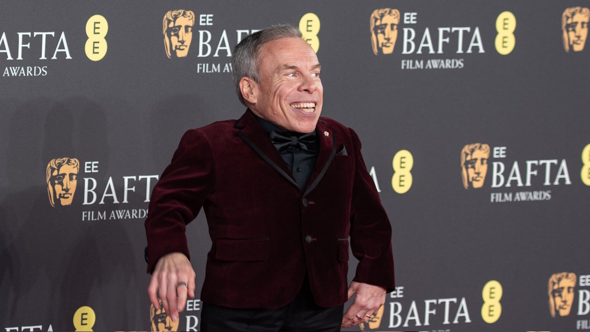 Актёр Уорик Дэвис получил роль в сериале о Гарри Поттере