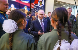 Путин одобрил идею открыть центры "Воин" в каждом регионе России