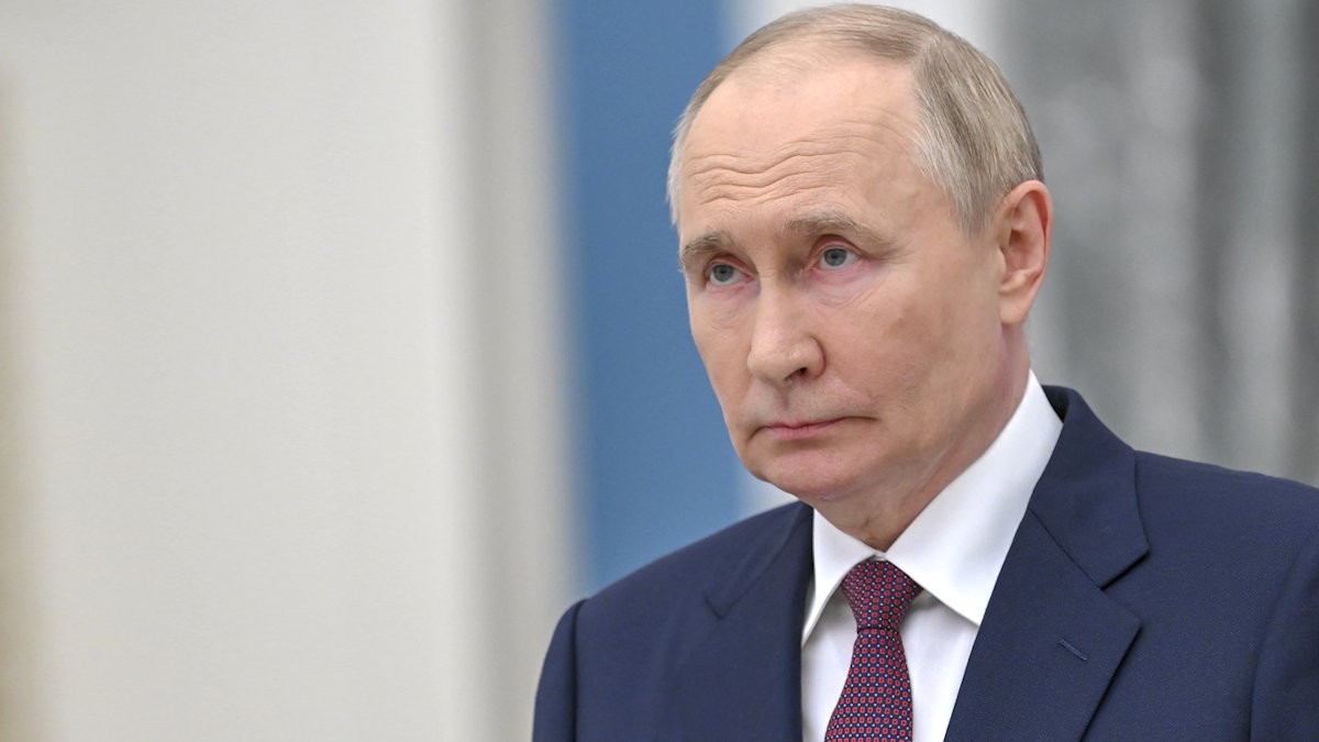 Путин поручил готовить прямую линию