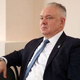 Владимир Жихарев: "Боязнь оружия нам навязали извне в 90-е"