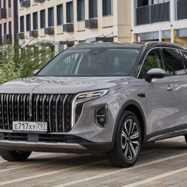 Тест-драйв Hongqi HS7: премиум-класс с намеком на красный флаг