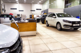 Продажи новых легковых автомобилей в РФ на прошлой неделе оказались рекордными в 2025 году