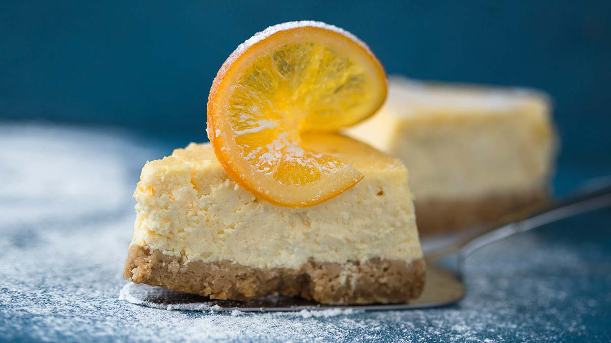 Торт с творожным сыром и сливками