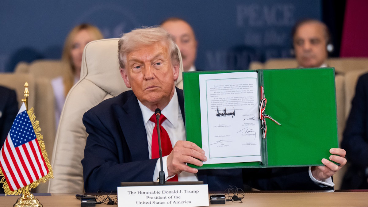 Президент США Дональд Трамп на саммите по прекращению войны в секторе Газа в городе Шарм-эш-Шейх