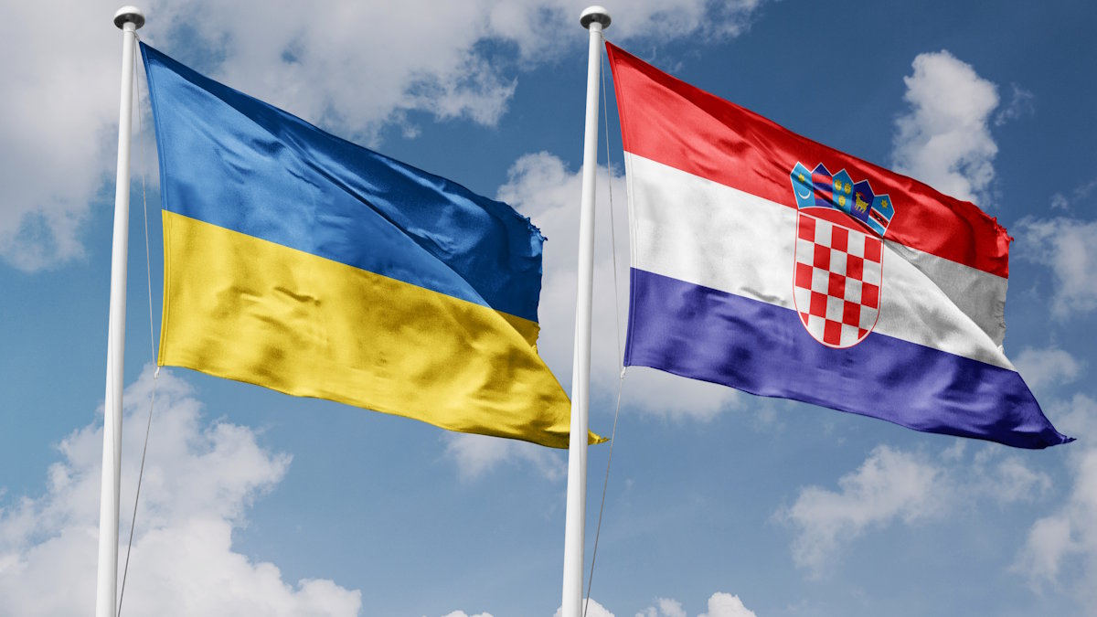 Флаги Украины и Хорватии