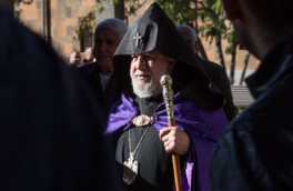 Пашинян заявил, что Католикос всех армян Гарегин Второй лишен сана