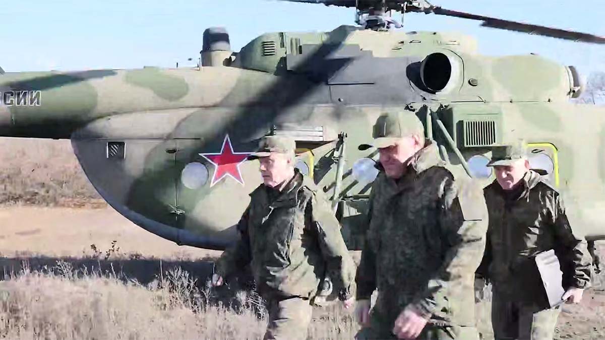 Герасимов инспектирует "Центр"