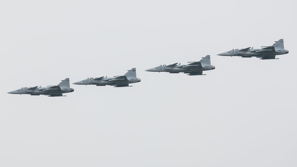 Истребители Saab JAS 39 Gripen (архивное фото)