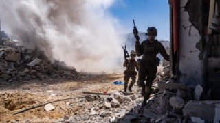 Движение ХАМАС обстреляло израильских военных в секторе Газа