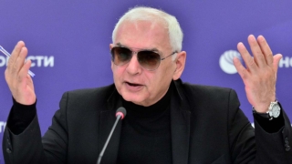 Карен Шахназаров предложил показывать школьникам кино вместо "Разговоров о важном"