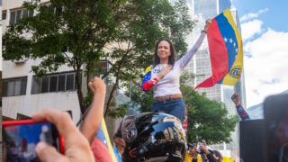 Венесуэльская оппозиционерка Мачадо получила Нобелевскую премию мира 2025 года