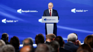 "Идите и попробуйте разобраться с бумажным тигром": основные тезисы Путина на "Валдае"
