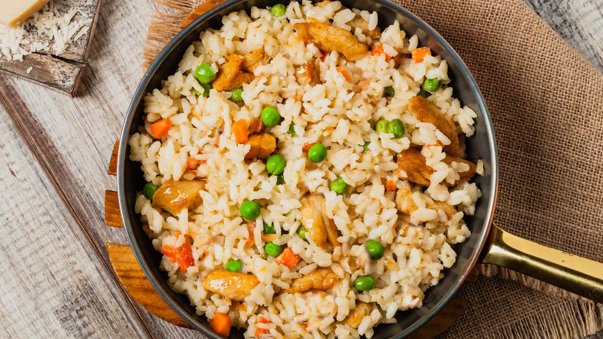 Ризотто с курицей и овощами