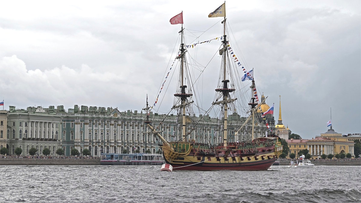 В этот день в 1696 году был основан российский военный флот