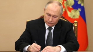Путин подписал закон об усилении ответственности иноагентов