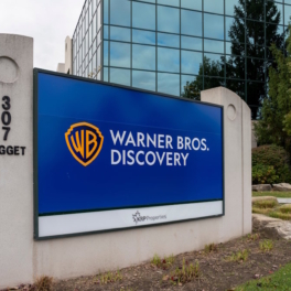 Warner Bros. Discovery изучает возможность продажи всей компании или сегментов