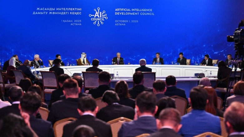 "Стратегический ресурс XXI века": президент Казахстана выступил на международном форуме по развитию искусственного интеллекта