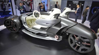 Yamaha представит концепт полноуправляемого трицикла Tricera