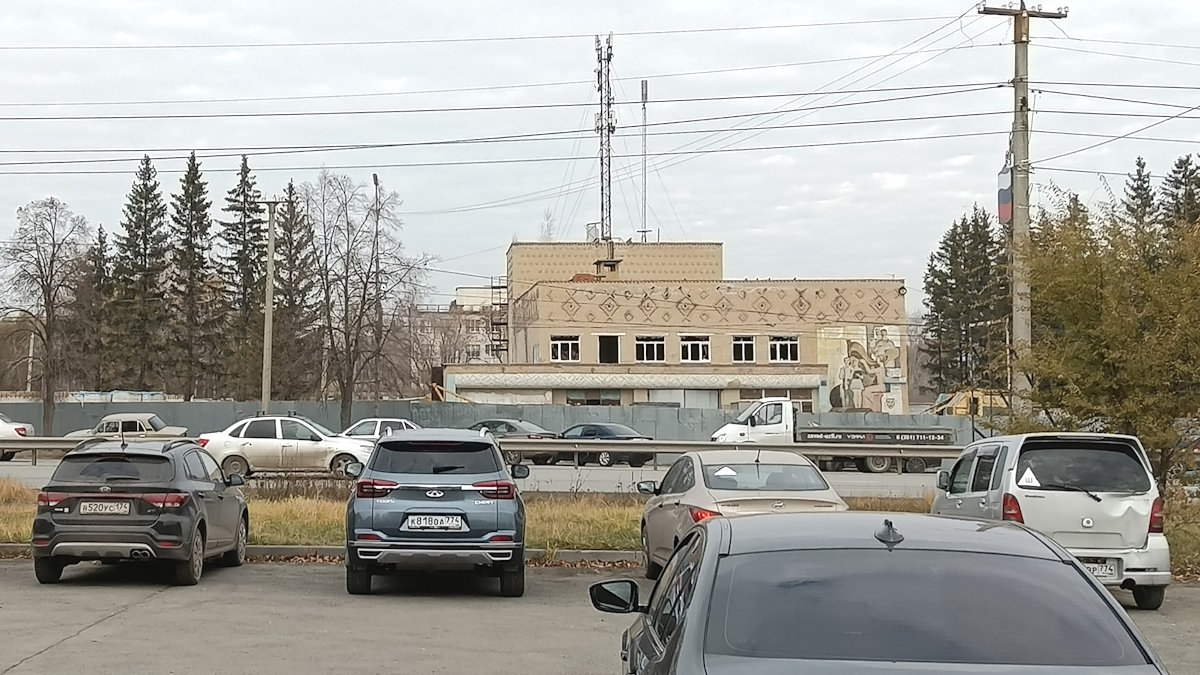 В Челябинске продолжают считать жертв взрыва на заводе