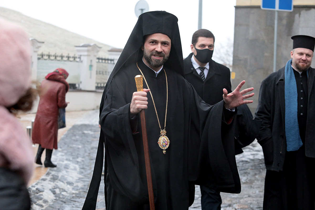 епископ Команский Михаил (Анищенко)