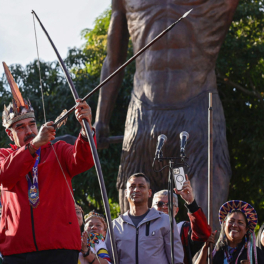 Ни войны, ни мира: что стоит за американскими угрозами Венесуэле