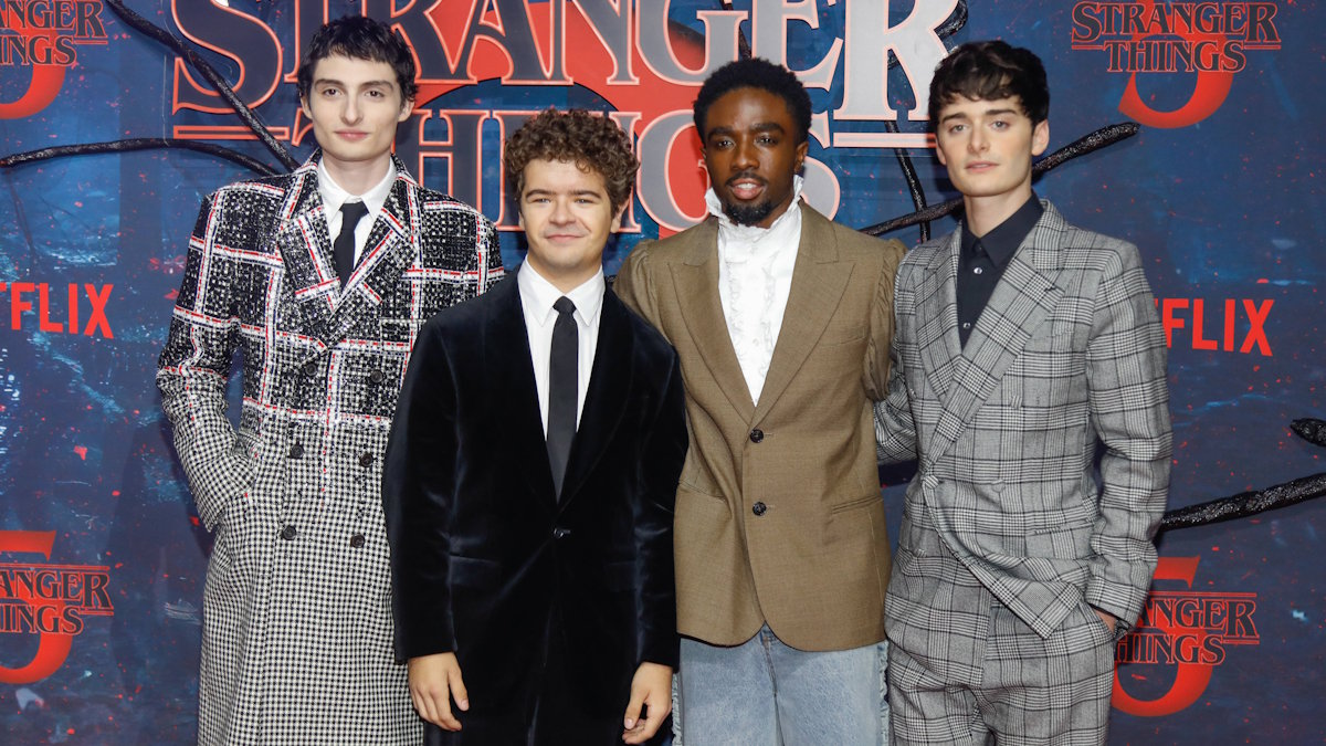 Актёры сериала "Очень странные дела"