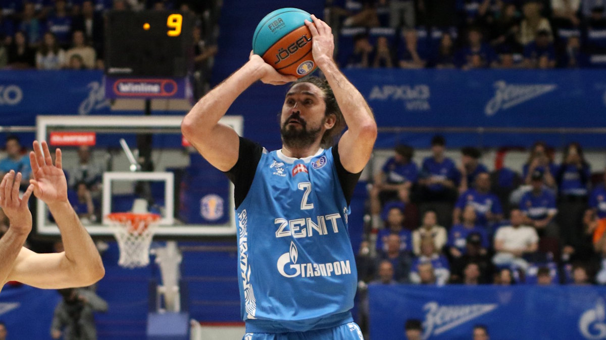 Алексей Швед подписал контракт с УНИКСом