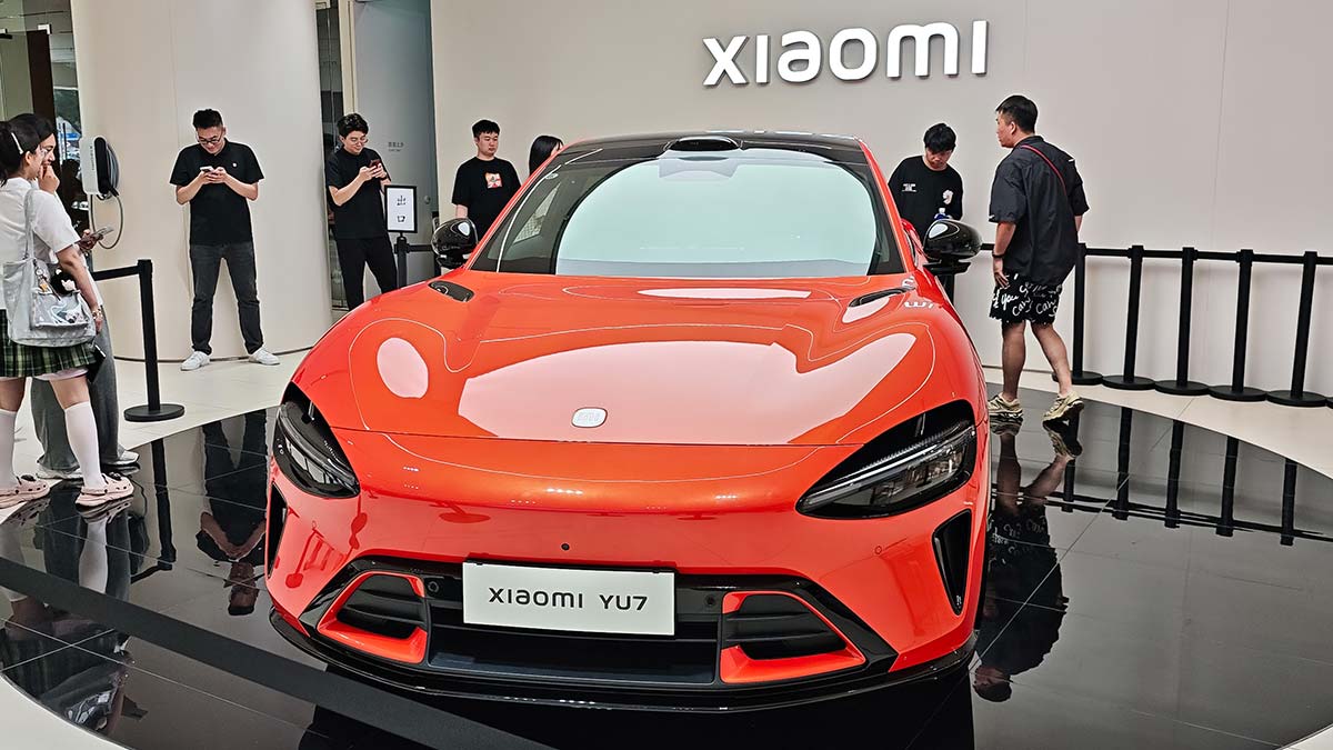 Кроссовер Xiaomi YU7