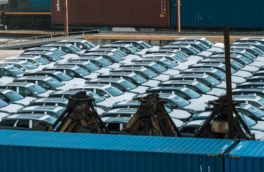 Таможни во Владивостоке и Уссурийске начали оформлять автомобили круглосуточно