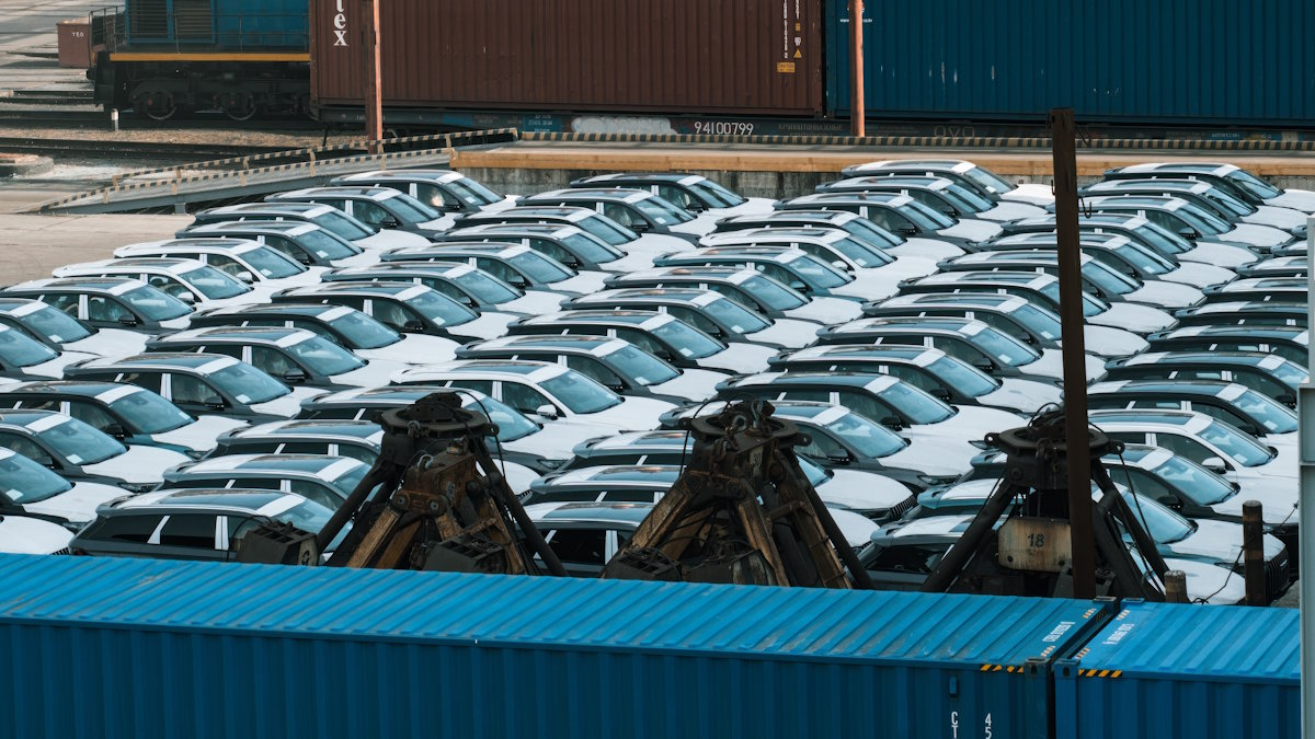 Таможни Владивостока и Уссурийска начали работать круглосуточно