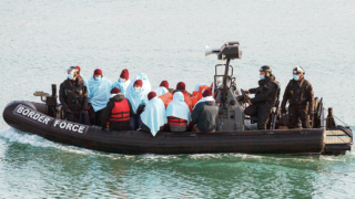 Число запросов на убежище в Великобритании достигло исторического максимума